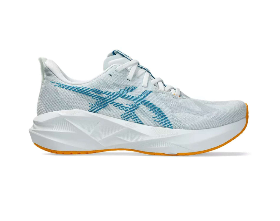 Chaussures de course pour hommes Asics Novablast 5