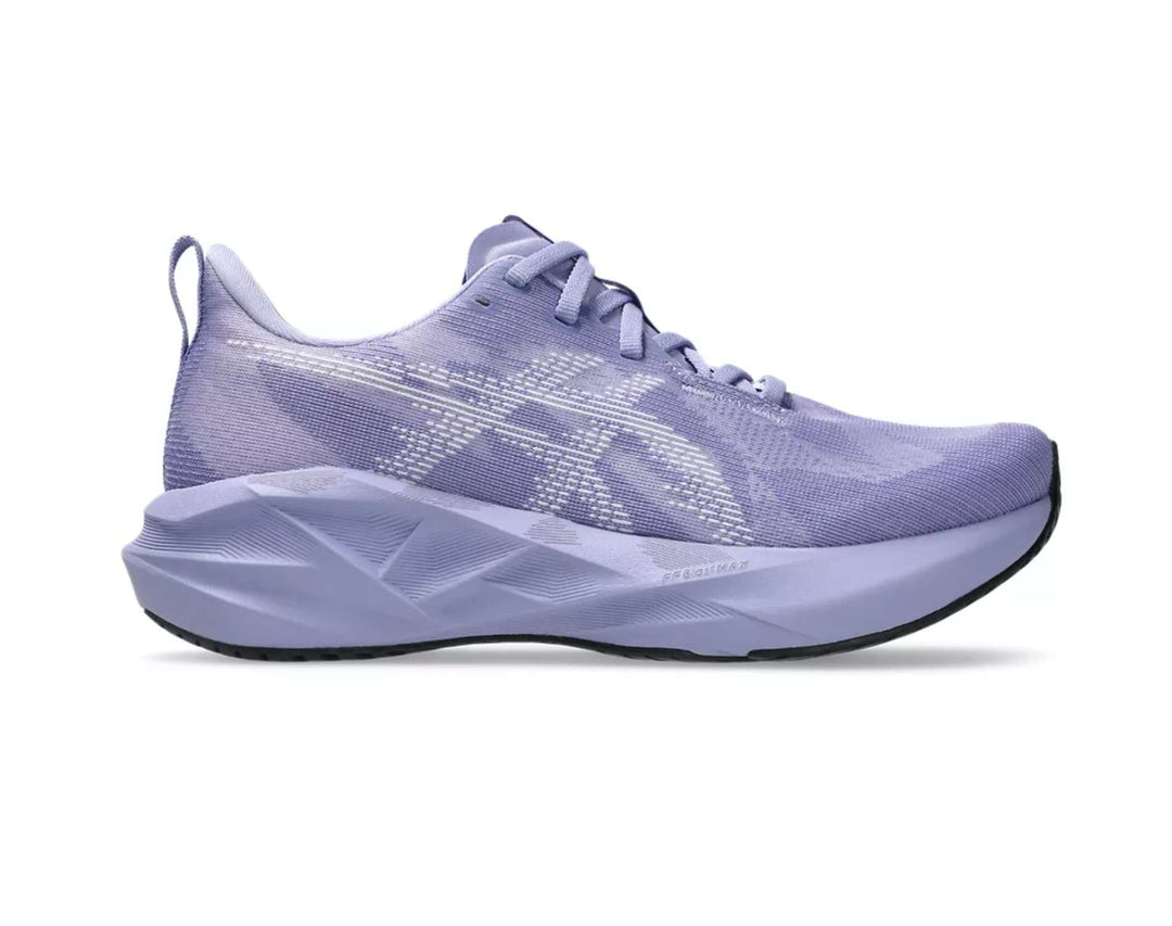 Chaussures de course pour femmes Asics Novablast 5