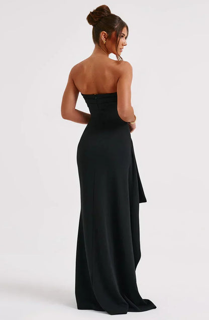Stylish Twisted Maxi Dress with Off-Shoulder Design